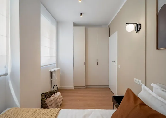 & Stylish 2br Flat Near Cismigiu Gardens Appartamento Bucarest
