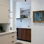 & Stylish 2br Flat Near Cismigiu Gardens Bukarest