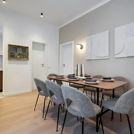 & Stylish 2br Flat Near Cismigiu Gardens Appartement Boekarest