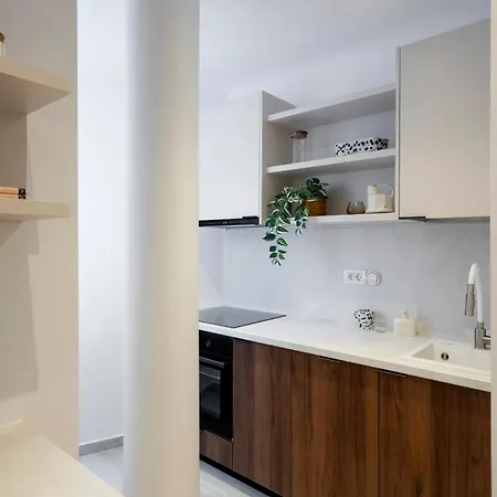 & Stylish 2br Flat Near Cismigiu Gardens *