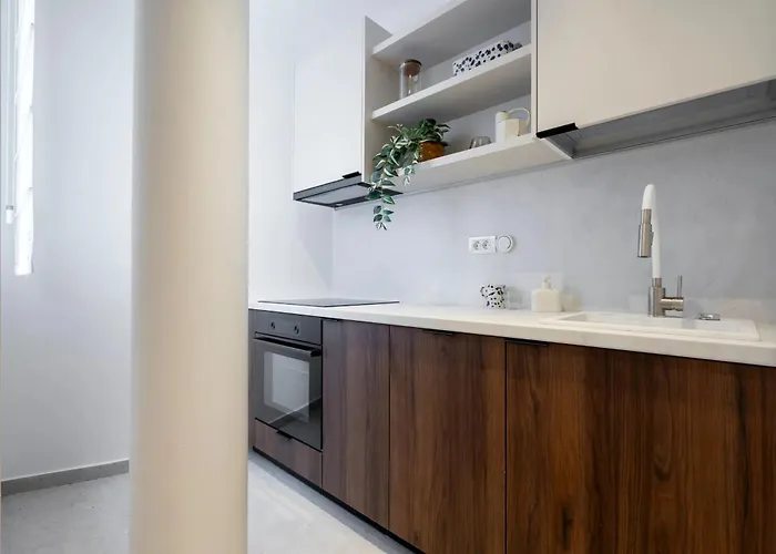 & Stylish 2br Flat Near Cismigiu Gardens Apartament