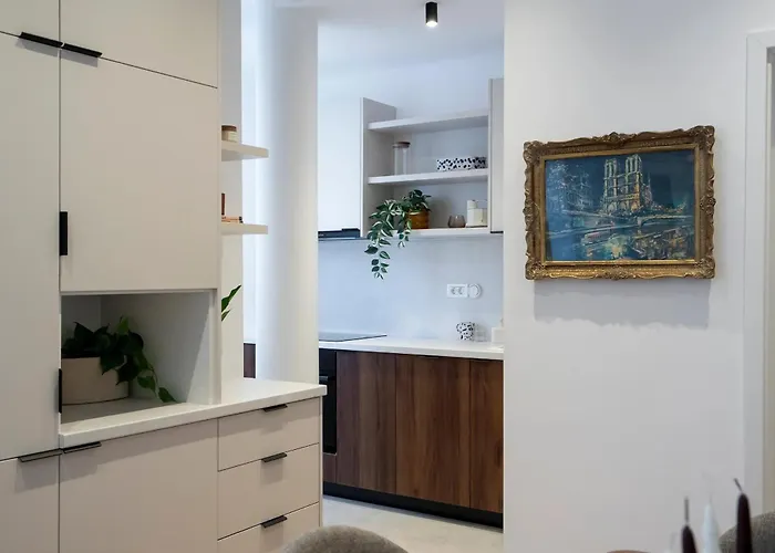 & Stylish 2br Flat Near Cismigiu Gardens Bucarest