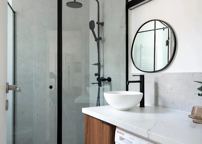 Апартаменти & Stylish 2br Flat Near Cismigiu Gardens *