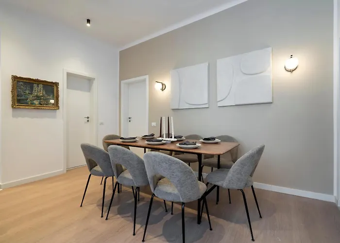 Апартаменти & Stylish 2br Flat Near Cismigiu Gardens *